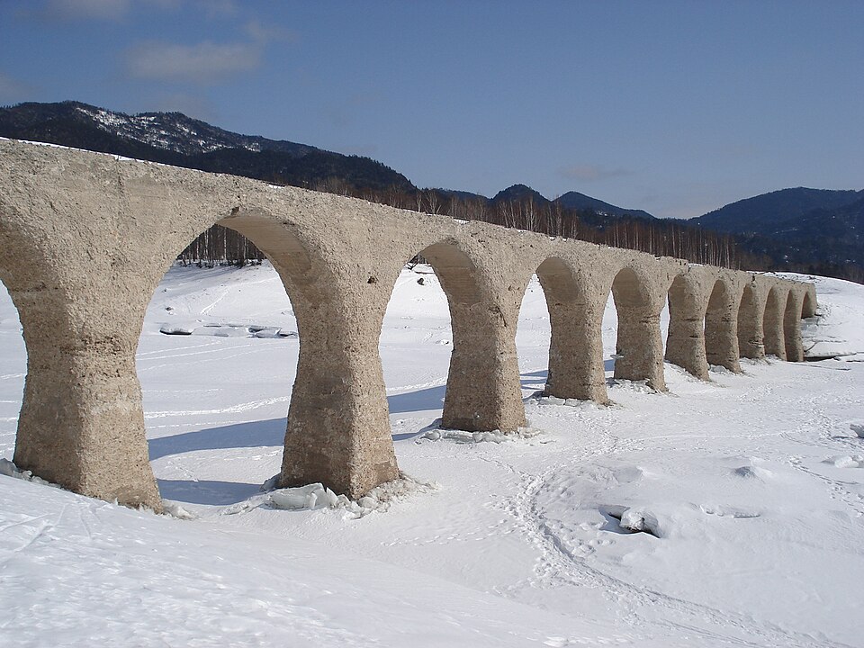 士幌線タウシュベツ川橋梁