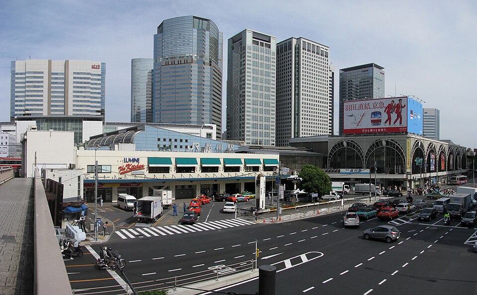 品川駅前歩道橋から