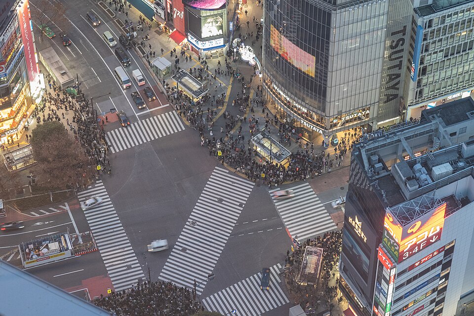渋谷駅東口