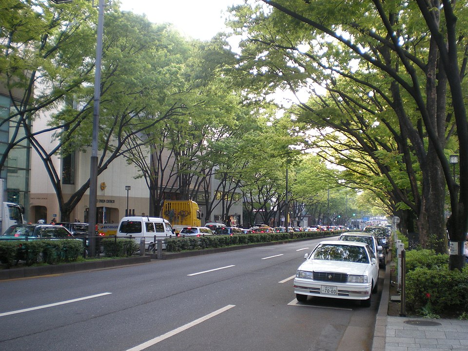青山エントランス