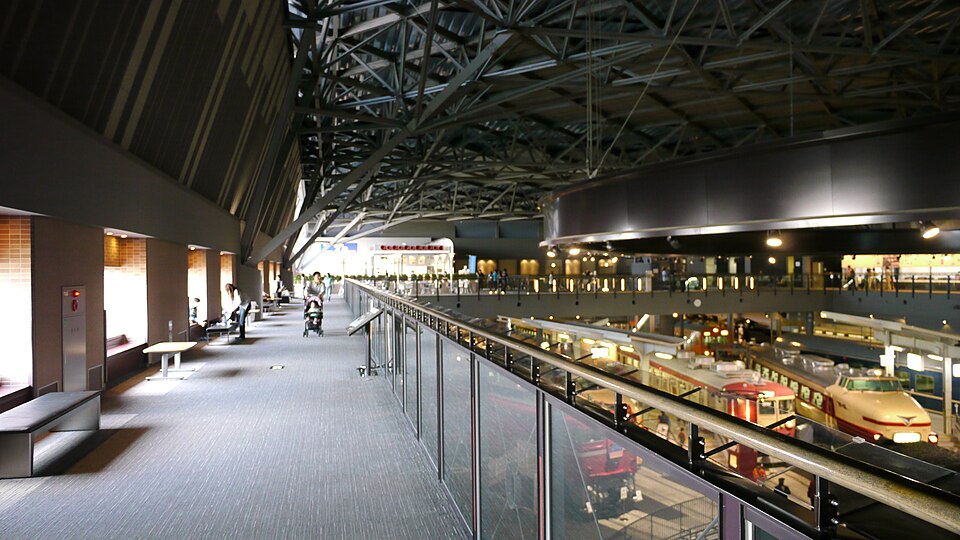 鉄道​博物館​(本館)