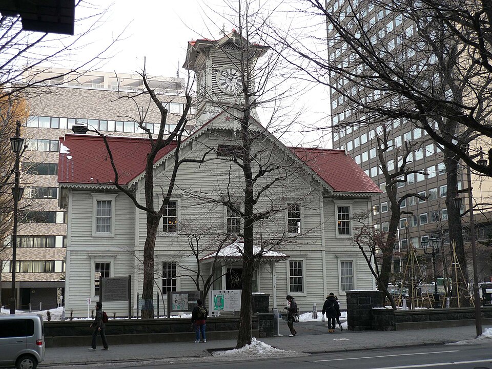 札幌市時計台前