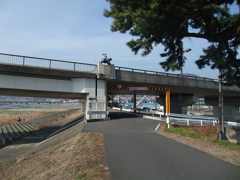 足柄大橋 西側