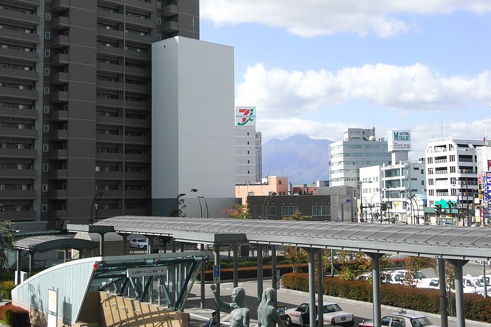 弘前駅