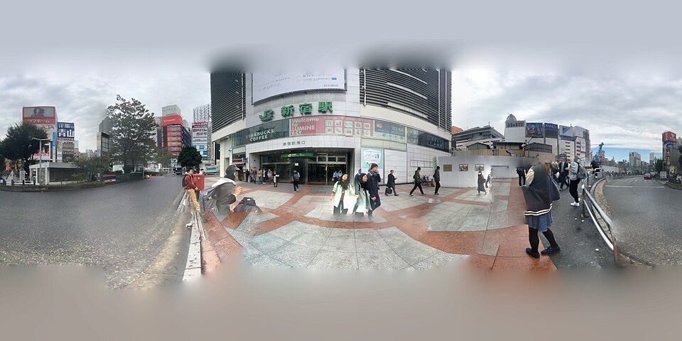 JR新宿駅