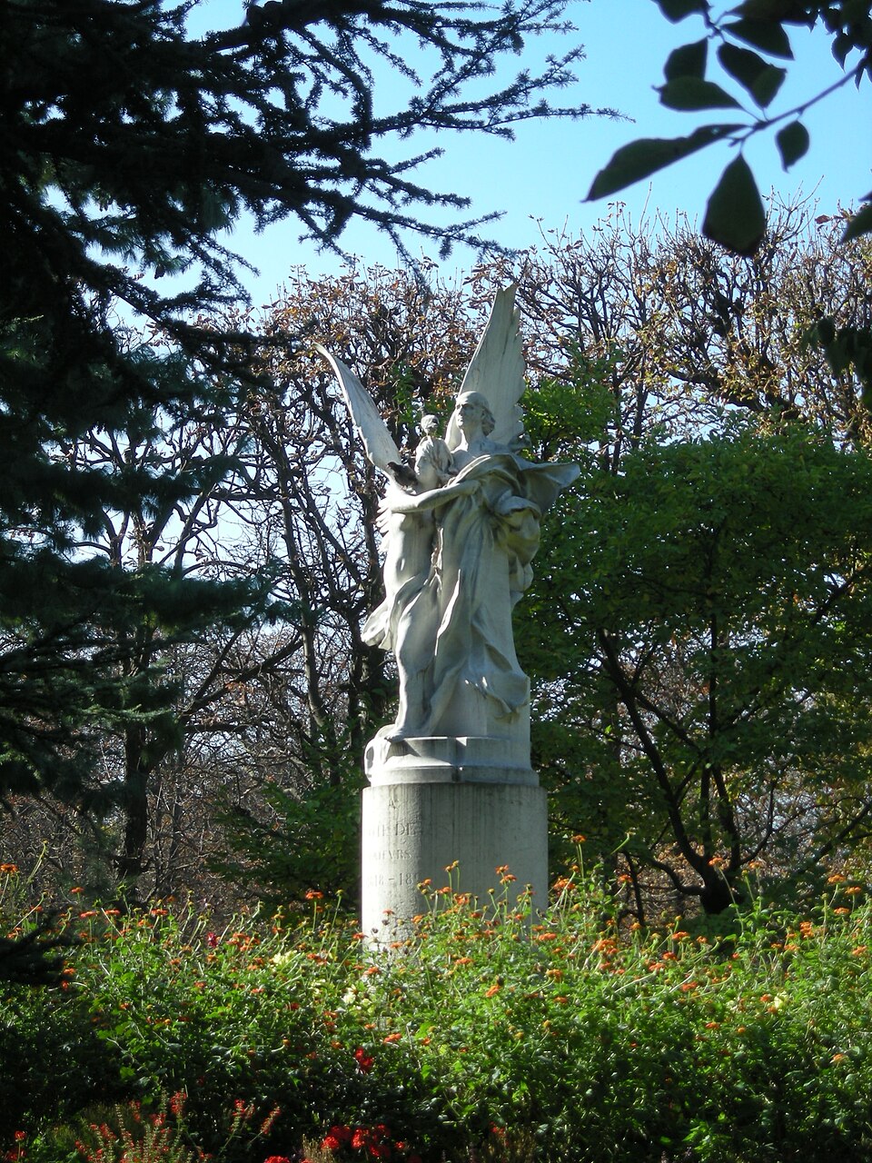 Statue de Leconte de lisle