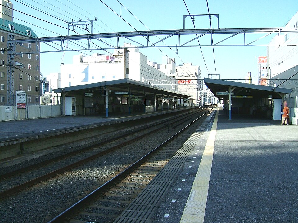 京成ローザ入り口
