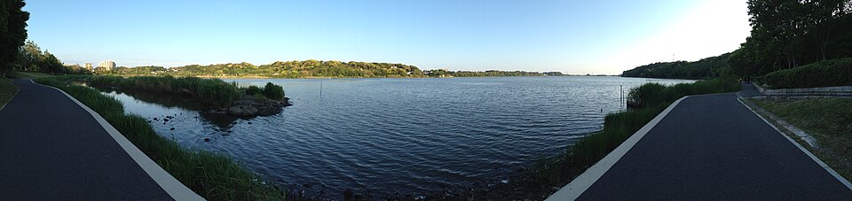 佐鳴湖看板