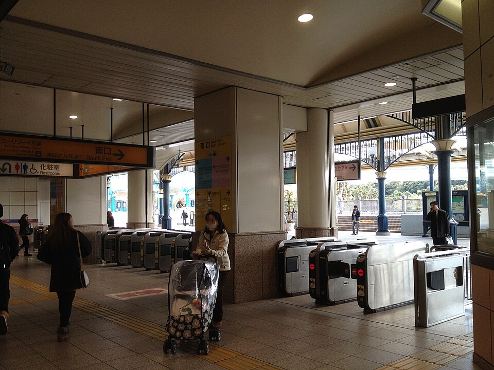 JR京葉線 舞浜駅