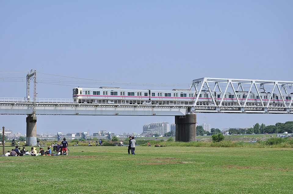 多摩川沿い道路