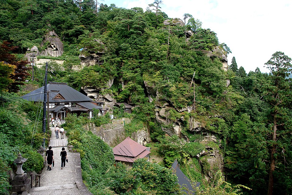山寺納経堂