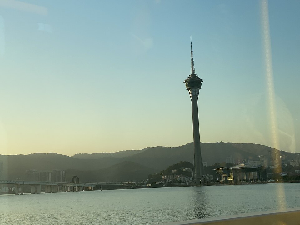 嘉樂庇總督大橋