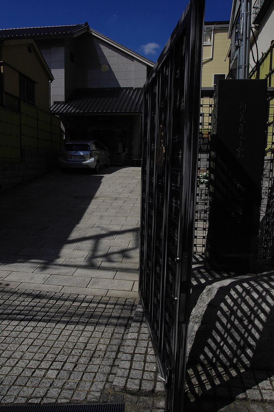 東福院坂