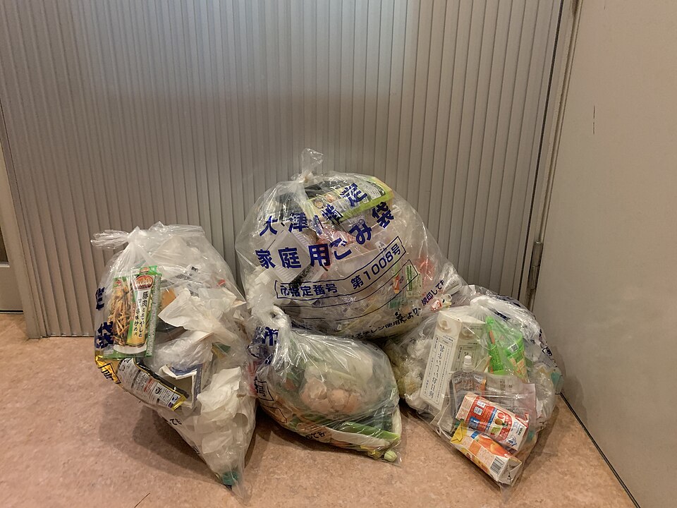 ファミリーマート玉野浦店