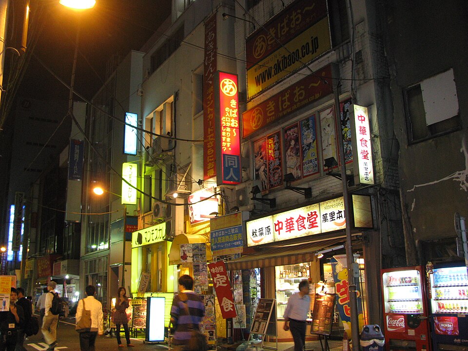 裏通り2(工事現場裏)