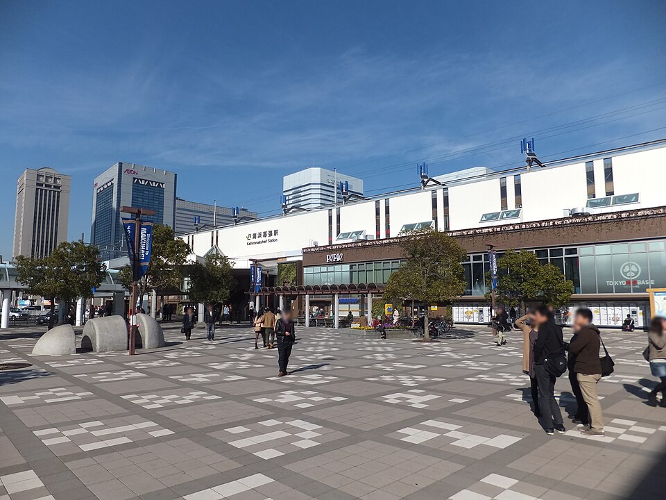 海浜幕張駅南口