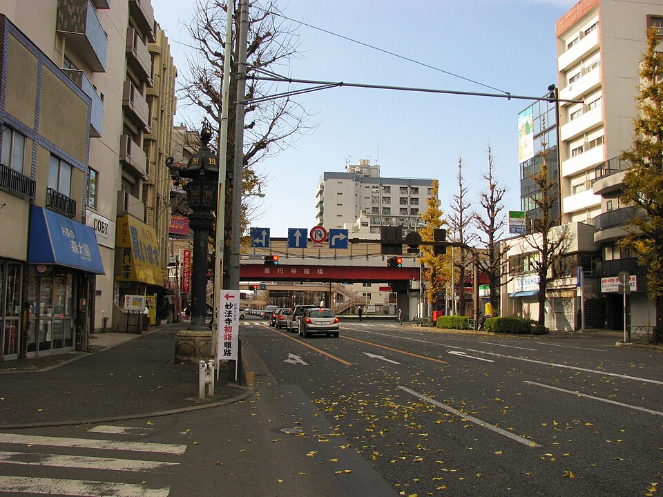 蚕糸の森公園
