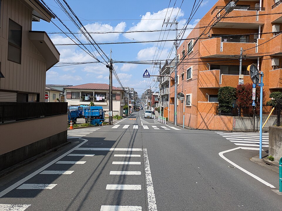 四宮公園前交差点