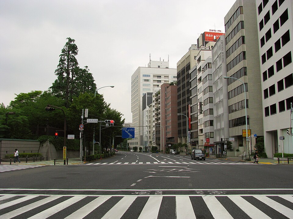 防衛省