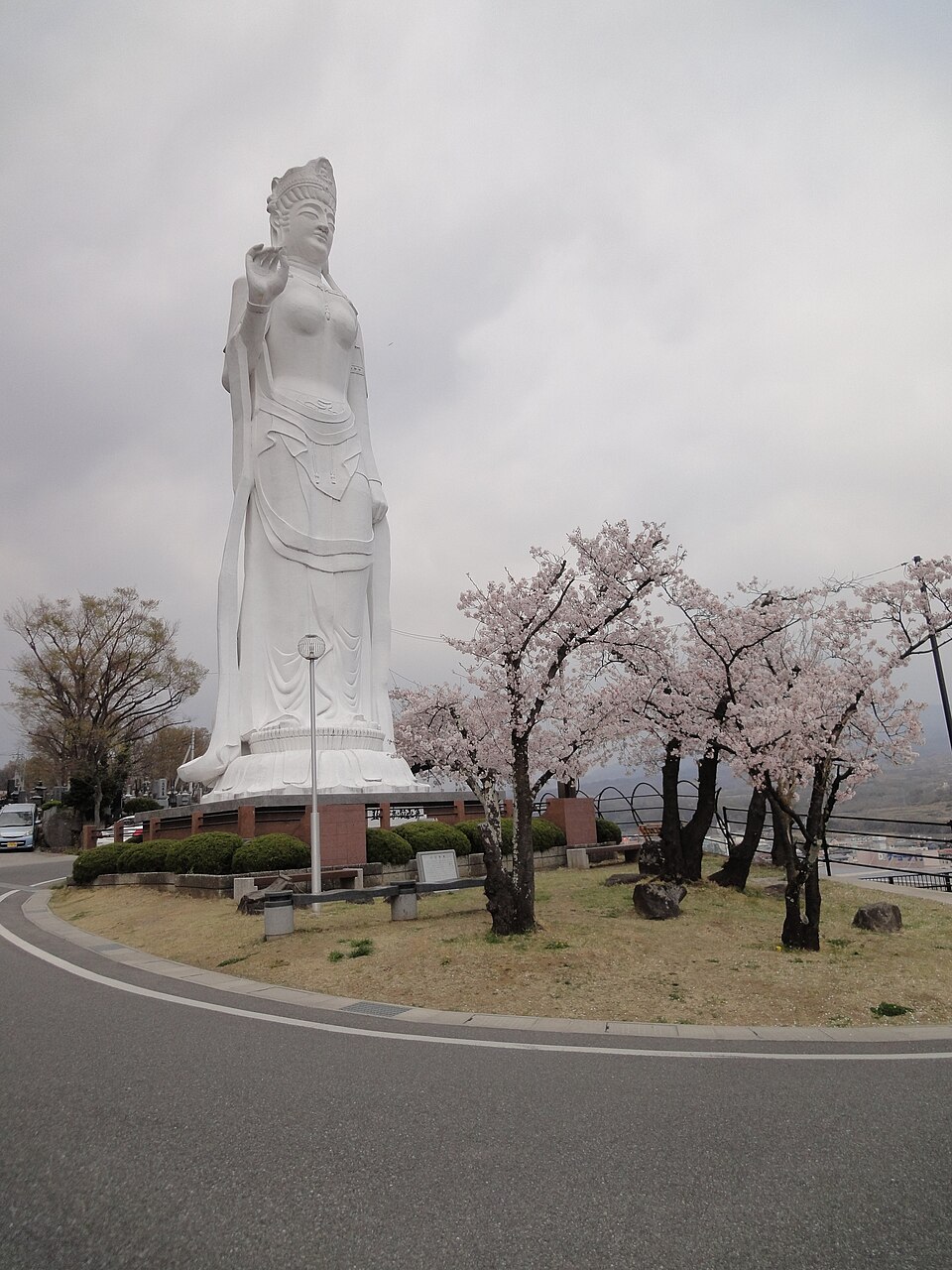 平和観音