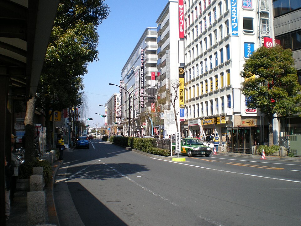 三菱​UFJ​銀行​吉祥寺​支店付近