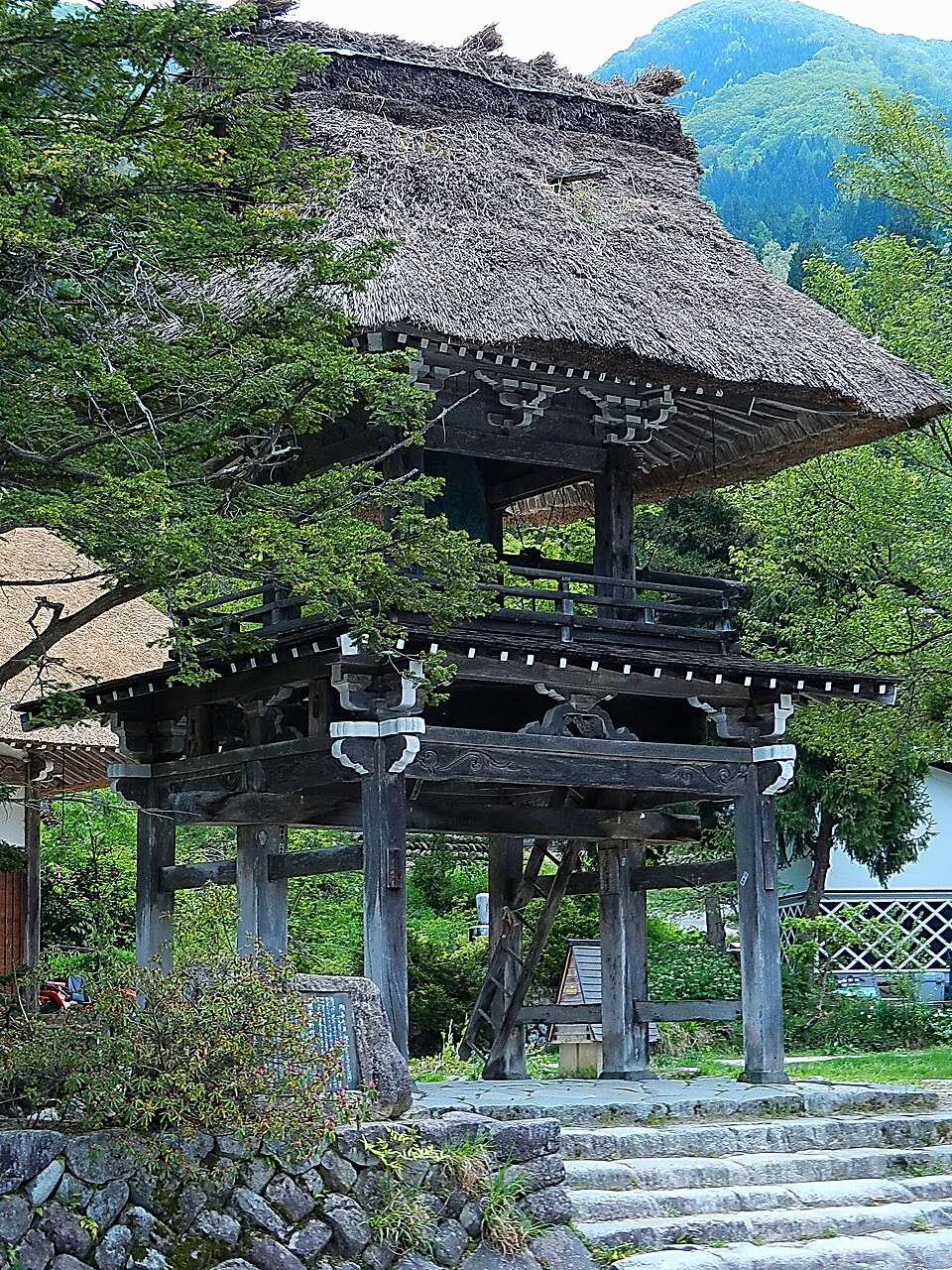 かんじや 付近