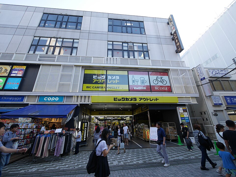 セブンイレブン 原町田大通り店の前