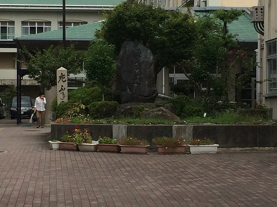 JR藤森 前