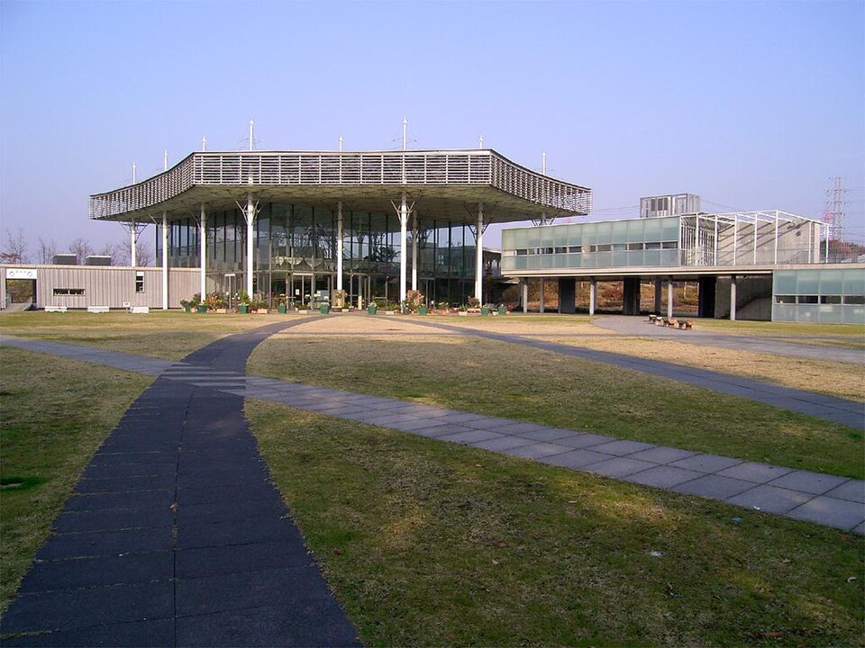 北総花の丘公園 花と緑の文化館