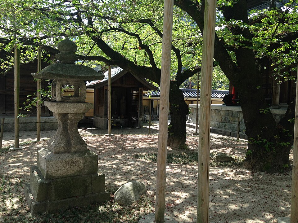東長寺
