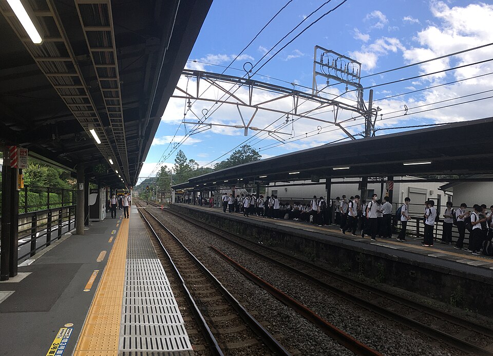 北鎌倉駅前道路
