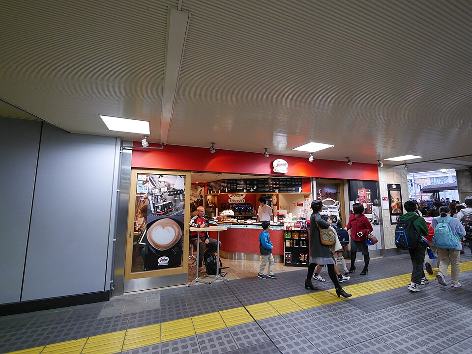 品川駅港南口への連絡路