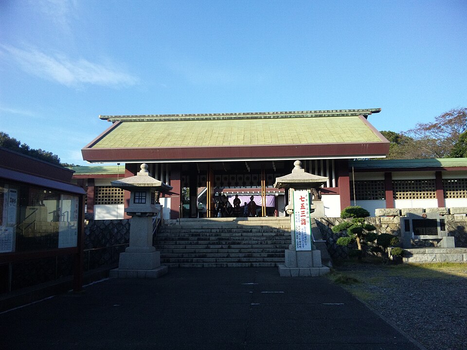 千葉公園護国神社横