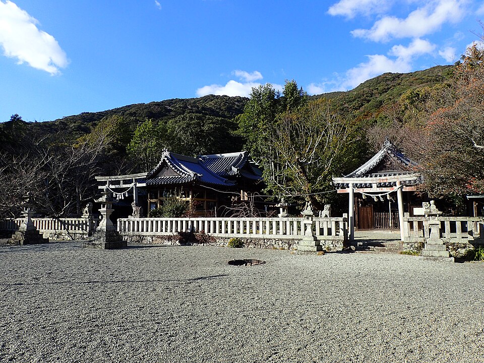 御崎神社海边鸟居