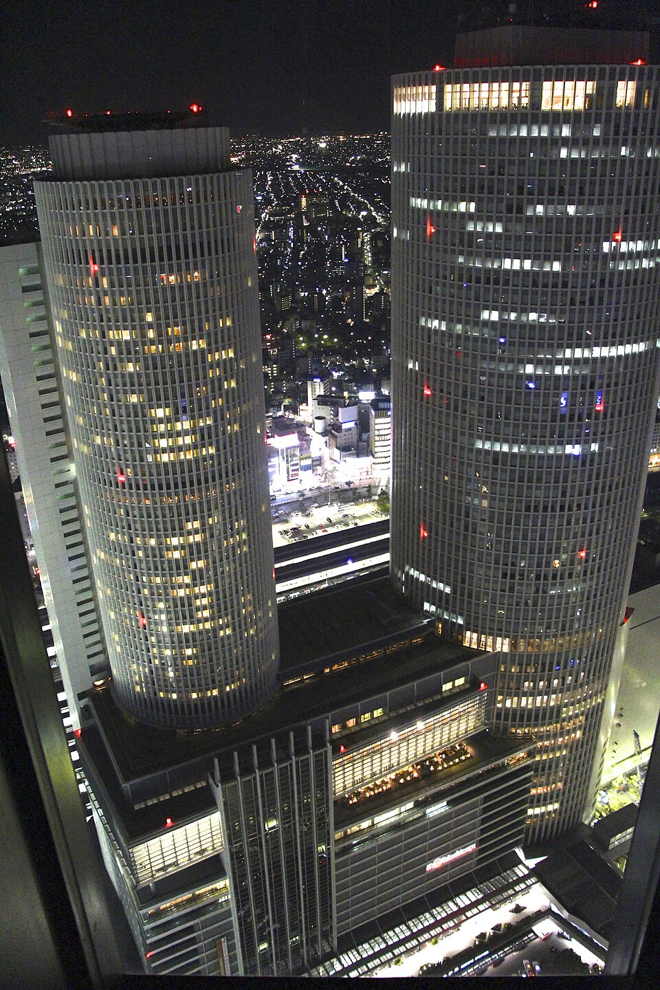 8. 名古屋駅 桜通口