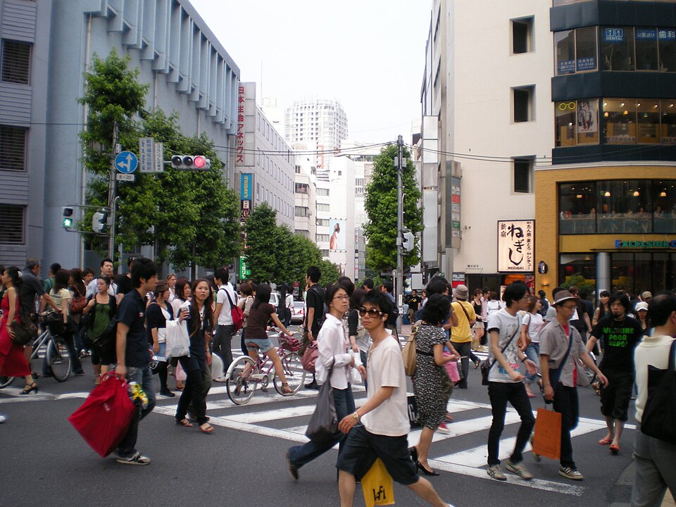 渋谷パルコ前