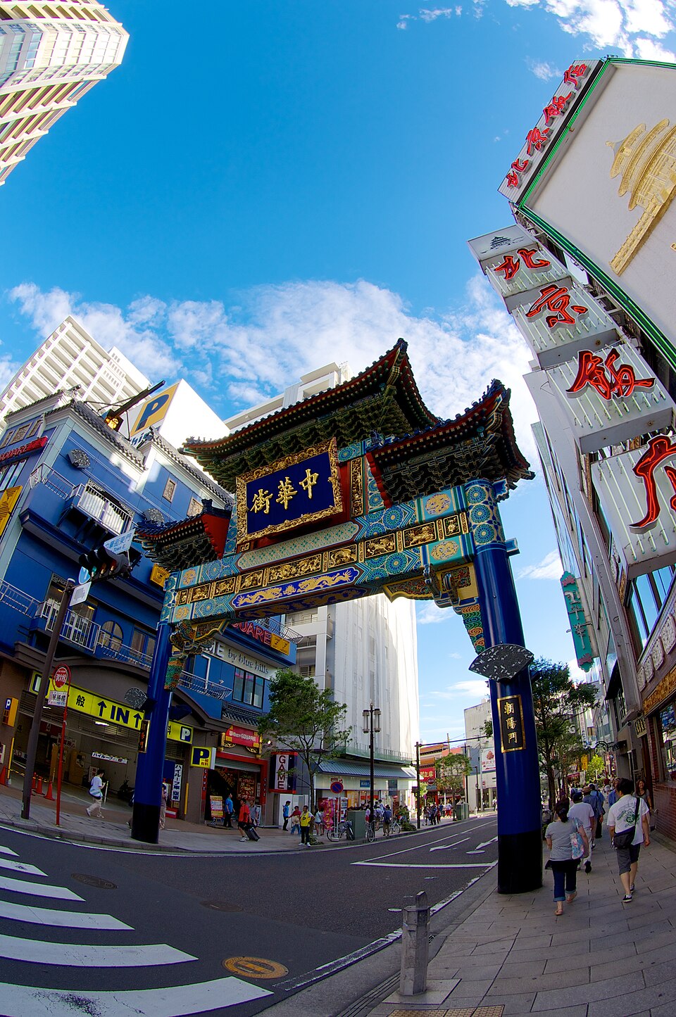 中华街东门对面