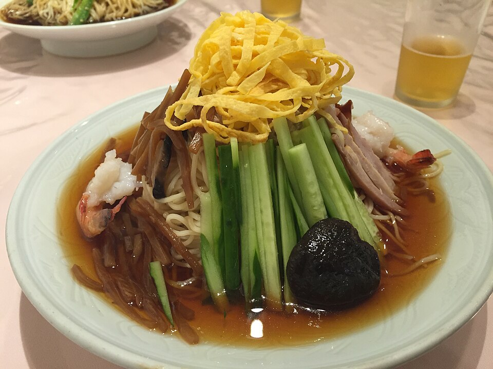 神田すずらん通り