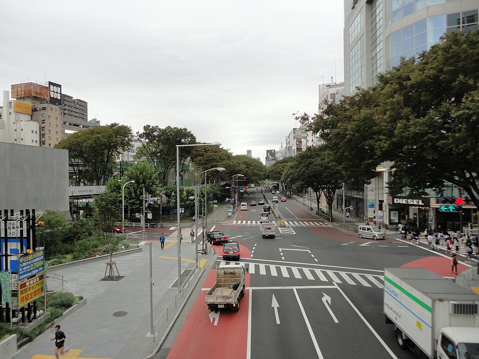 宮下公園前歩道橋