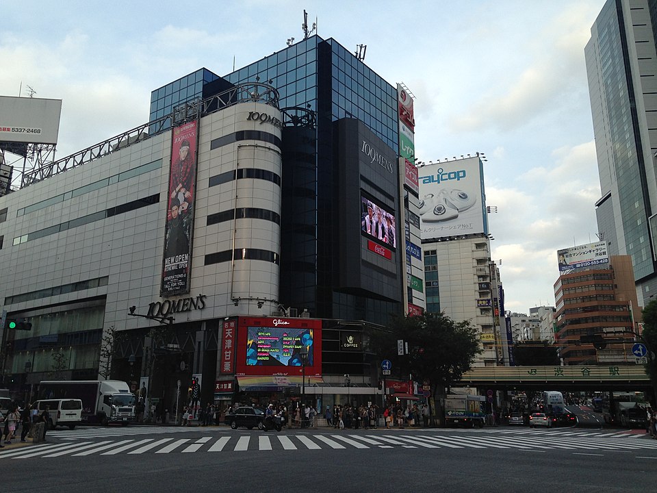 大盛堂书店前