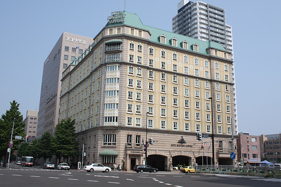 札幌中央郵便局（JRタワーカット）