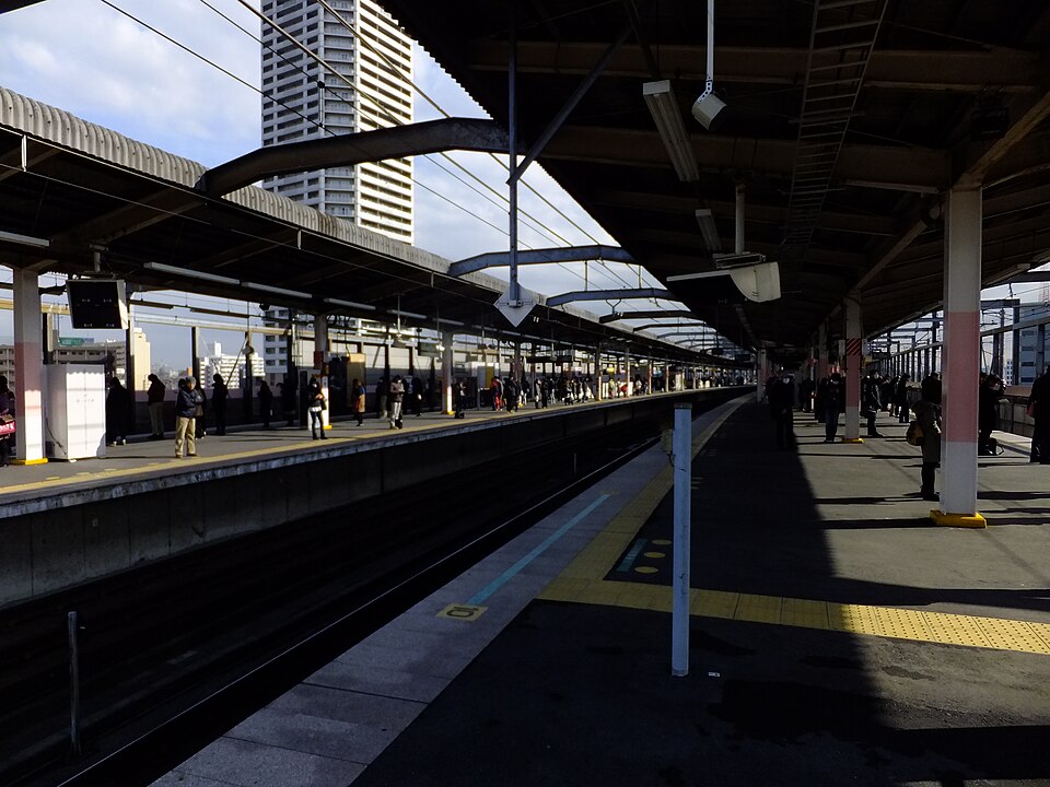 武蔵浦和駅北側高架
