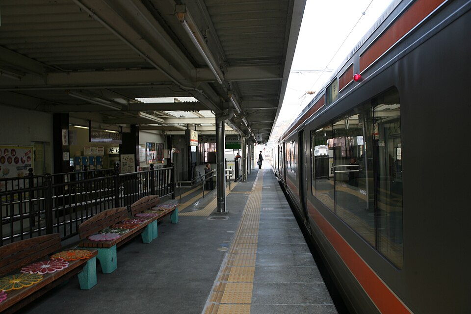 身延駅 地下連絡通路