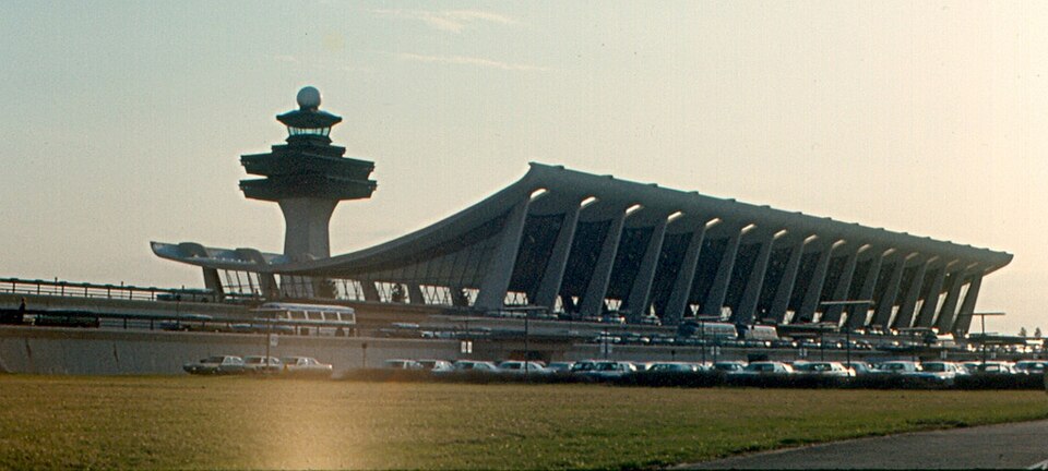Dulles Airport？