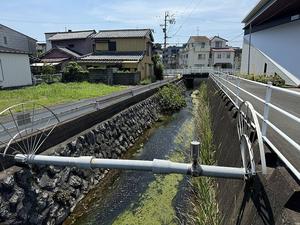 リベロマム蜆塚店
