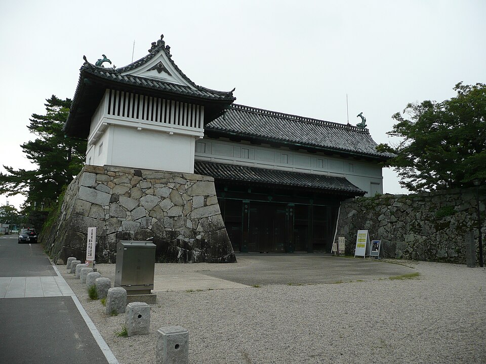 鍋島直正公銅像