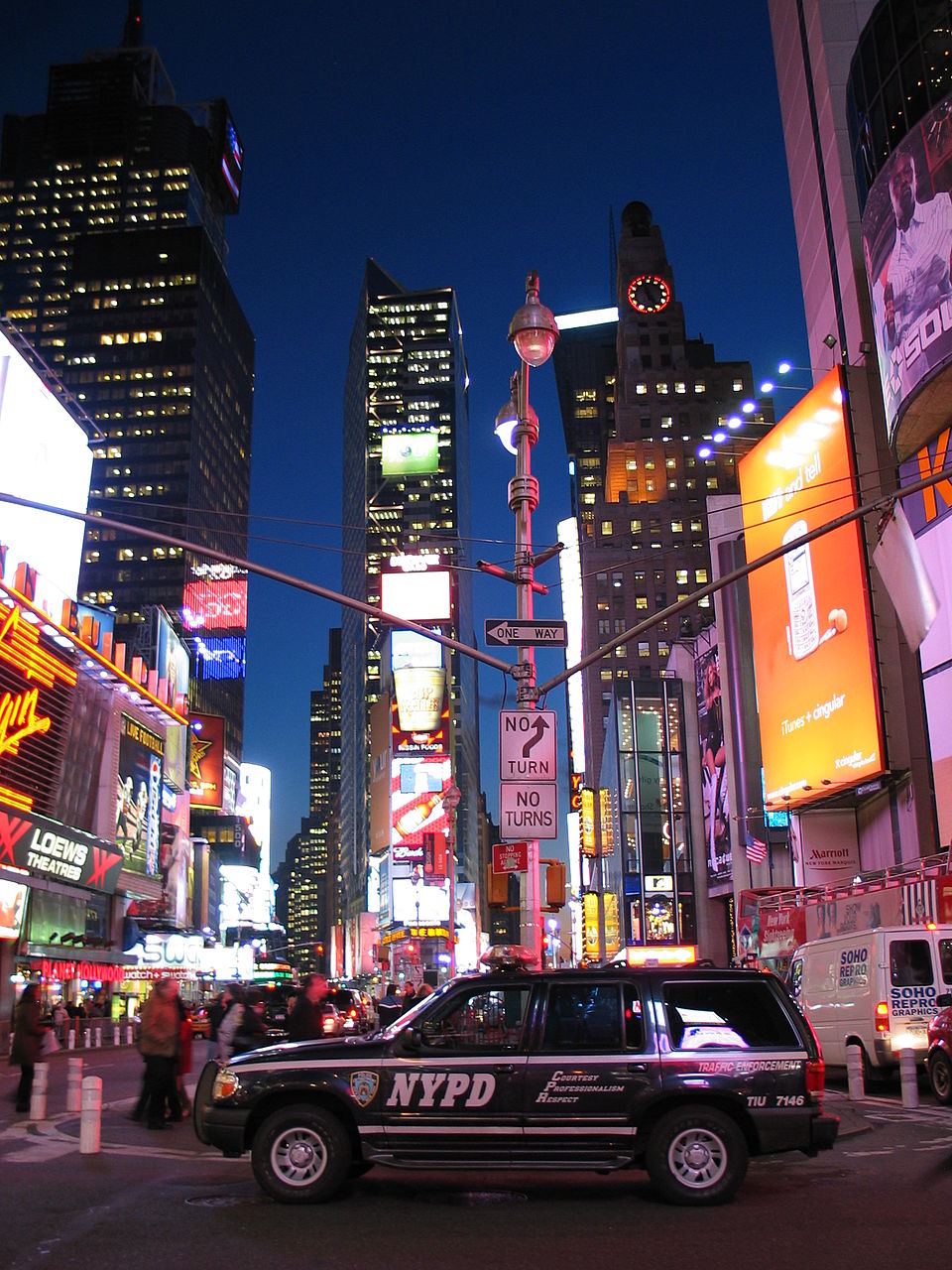 W 46th St